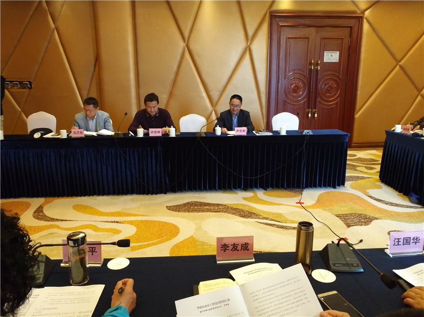 2017年4月12日 市政協(xié)委員視察華強(qiáng)溝水庫工程建設(shè)5_副本 2017年4月12日 市政協(xié)委員視察華強(qiáng)溝水庫工程建設(shè)5_副本